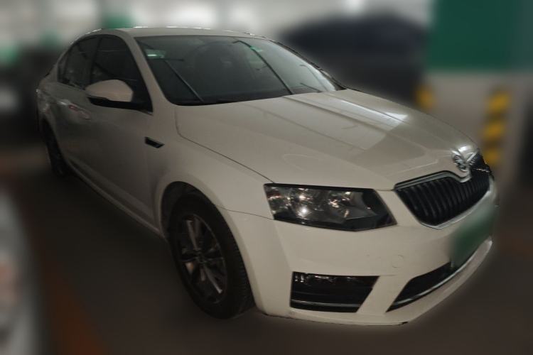 Used Skoda Octavia 2017 1.6L Manual Trend Edition Front Right 45 Deg