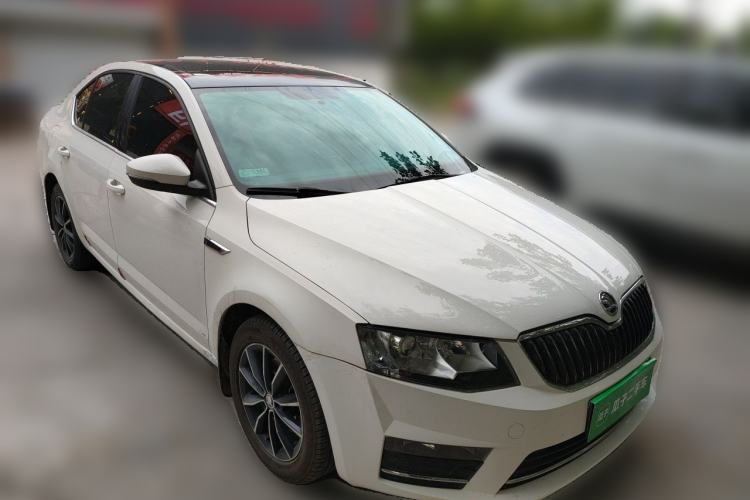Used Skoda Octavia 2017 1.6L Automatic Smart Drive Edition Front Right 45 Deg