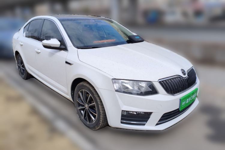 Used Skoda Octavia 2017 1.6L Manual Smart Drive Edition Front Right 45 Deg
