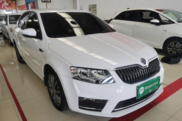Used Skoda Octavia 2017 1.6L Manual Trend Edition Front Right 45 Deg