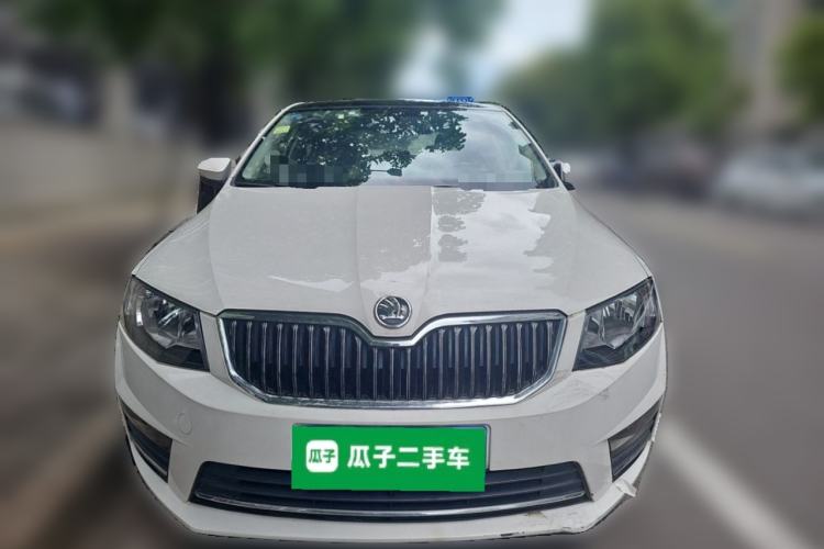 Used Skoda Octavia 2017 1.6L Automatic Smart Drive Edition Front