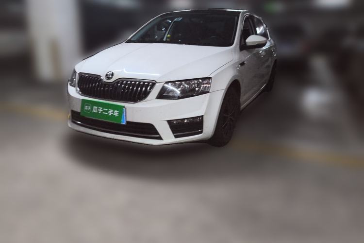 Used Skoda Octavia 2017 1.6L Automatic Chuanxing Edition Guazi used car, China used car export, Used car for sale, Used cars, Cheapest cars for sale