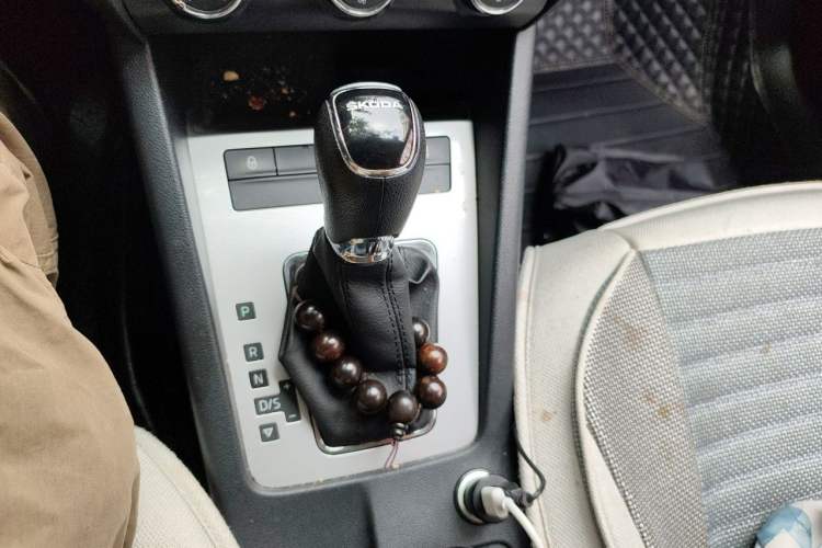 Used Skoda Octavia 2017 1.6L Automatic Chuanxing Edition Gear Lever