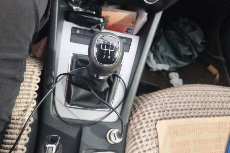 Used Skoda Octavia 2017 1.6L Manual Trend Edition Gear Lever