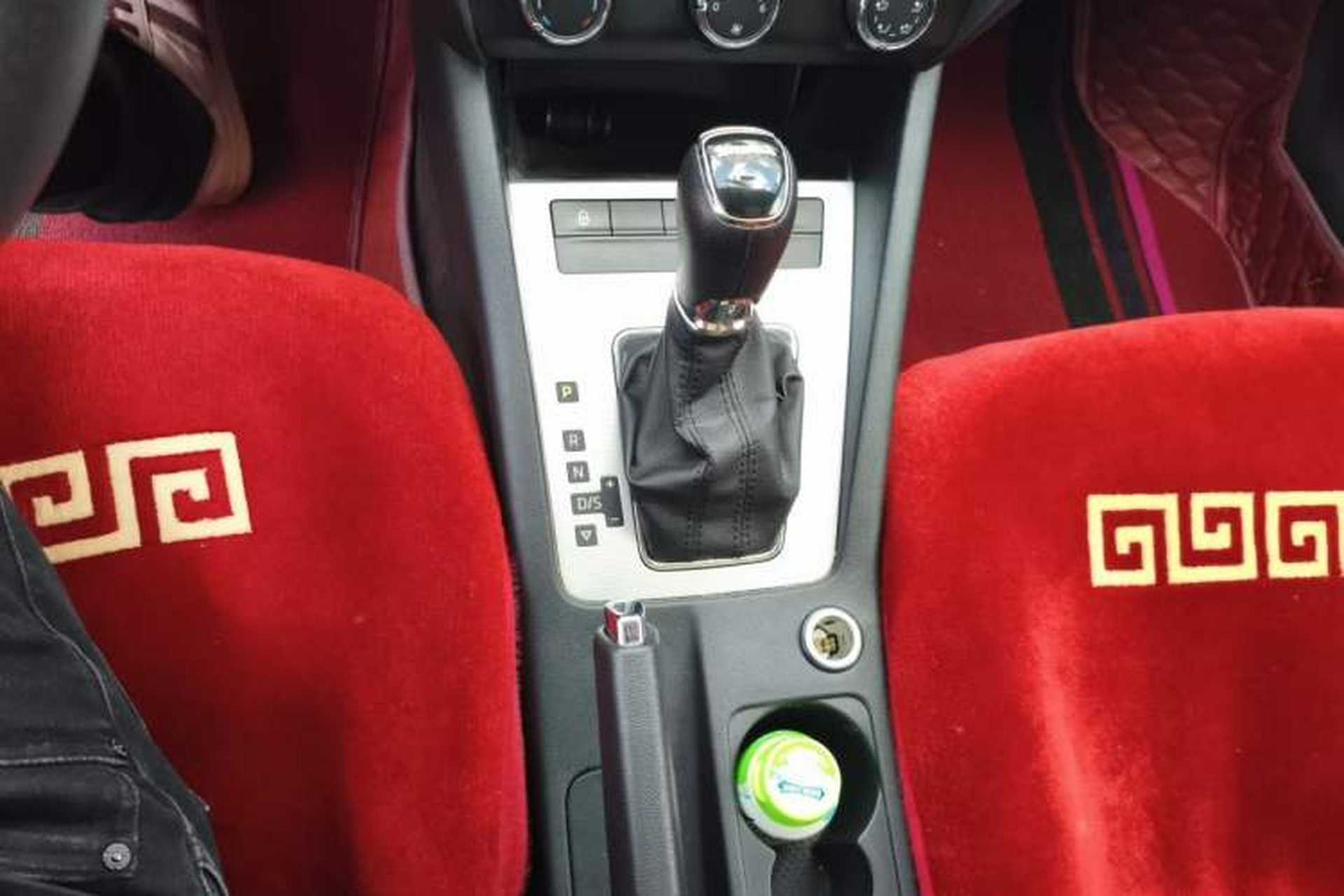 Used Skoda Octavia 2017 1.6L Automatic Chuanxing Edition Gear Lever