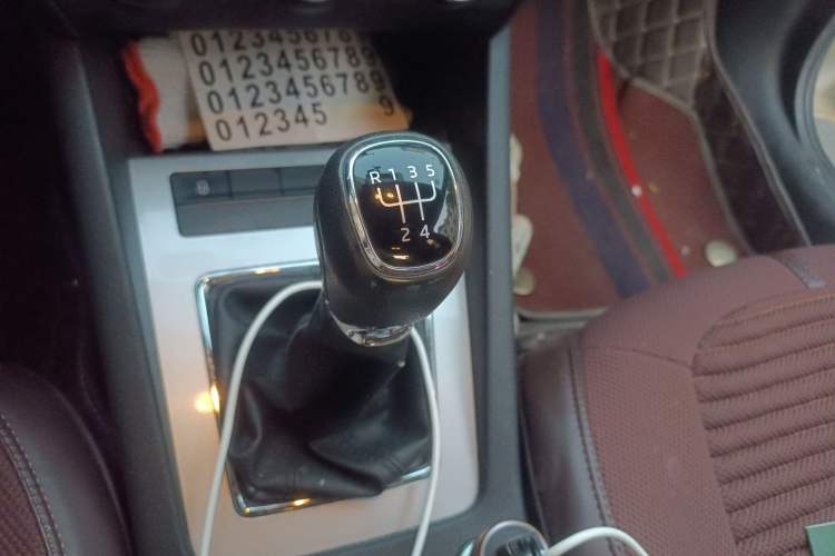 Used Skoda Octavia 2017 1.6L Manual Trend Edition Gear Lever