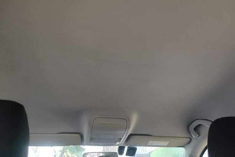 Used Skoda Octavia 2017 Classic Model 1.6L Manual Comfort Edition Headliner
