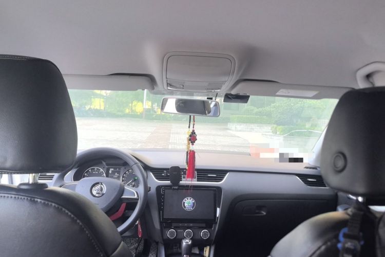Used Skoda Octavia 2017 1.6L Automatic Chuanxing Edition Headliner