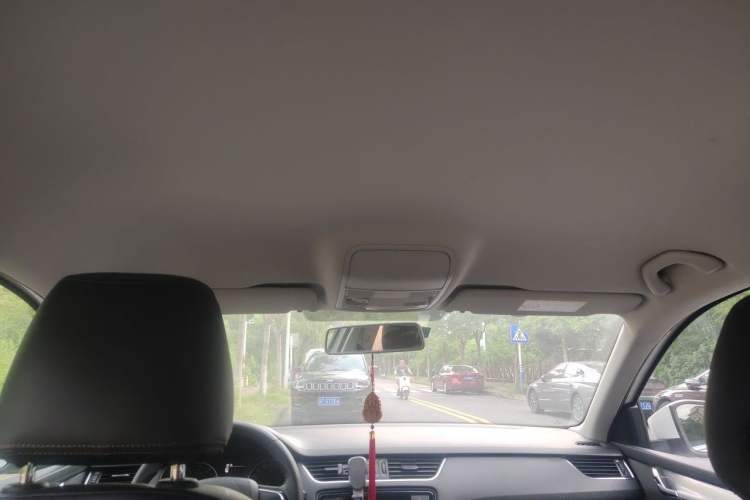 Used Skoda Octavia 2017 1.6L Automatic Chuanxing Edition Headliner