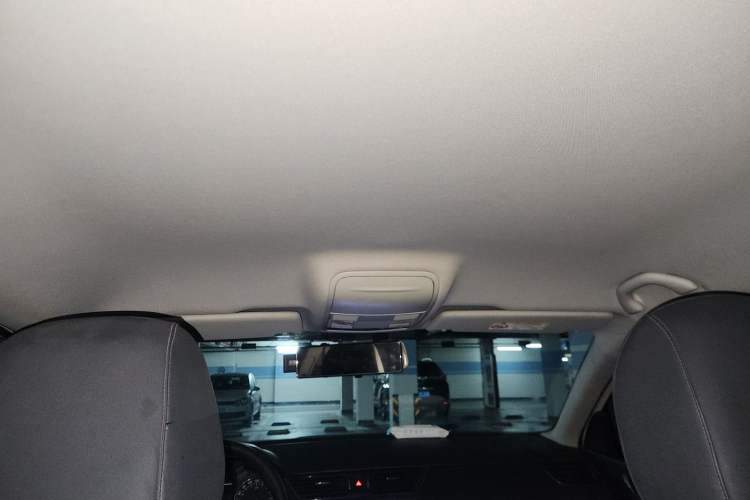 Used Skoda Octavia 2017 Classic Model 1.6L Automatic Comfort Edition Headliner