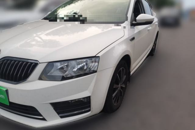 Used Skoda Octavia 2017 1.6L Manual Smart Drive Edition