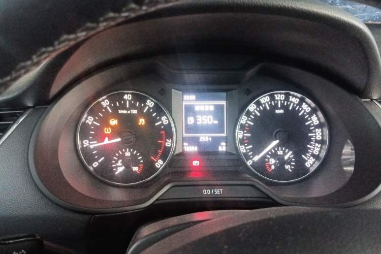 Used Skoda Octavia 2017 1.6L Manual Smart Drive Edition Instrument Cluster