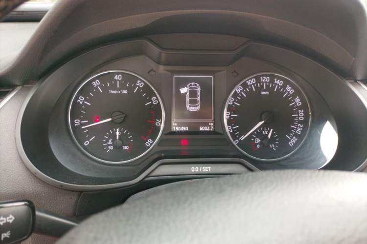 Used Skoda Octavia 2017 1.6L Manual Smart Drive Edition Instrument Cluster
