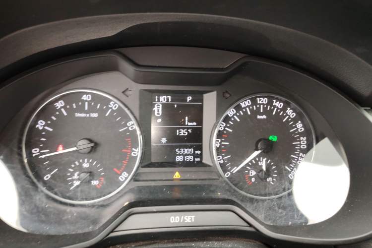 Used Skoda Octavia 2017 Classic Model 1.6L Automatic Standard Edition Instrument Cluster