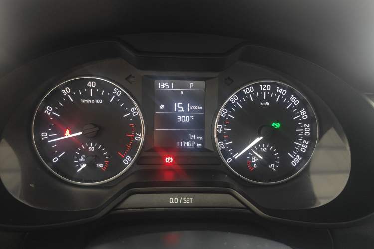 Used Skoda Octavia 2017 1.6L Automatic Front-Wheel Drive Model Instrument Cluster