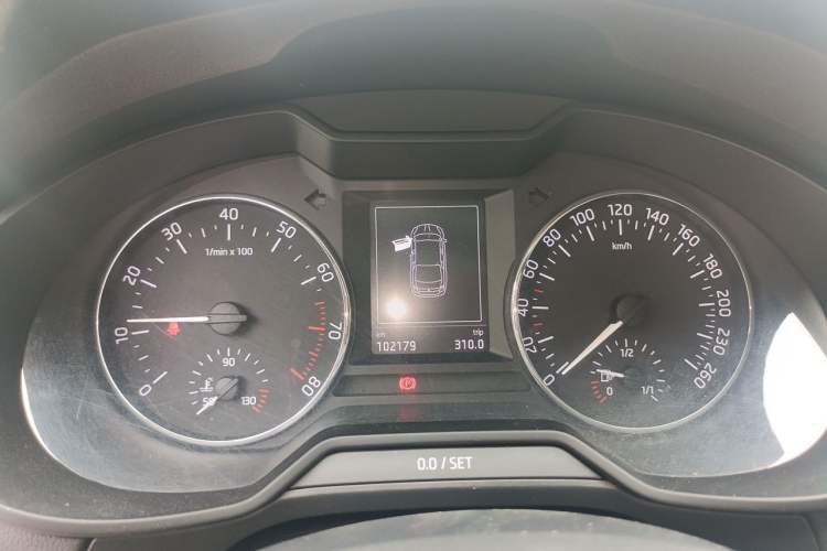 Used Skoda Octavia 2017 1.6L Manual Smart Drive Edition Instrument Cluster