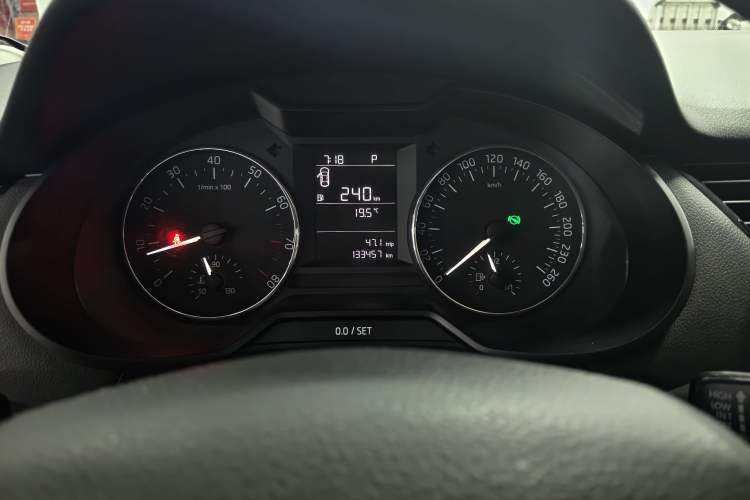 Used Skoda Octavia 2017 Classic Model 1.6L Automatic Standard Edition Instrument Cluster