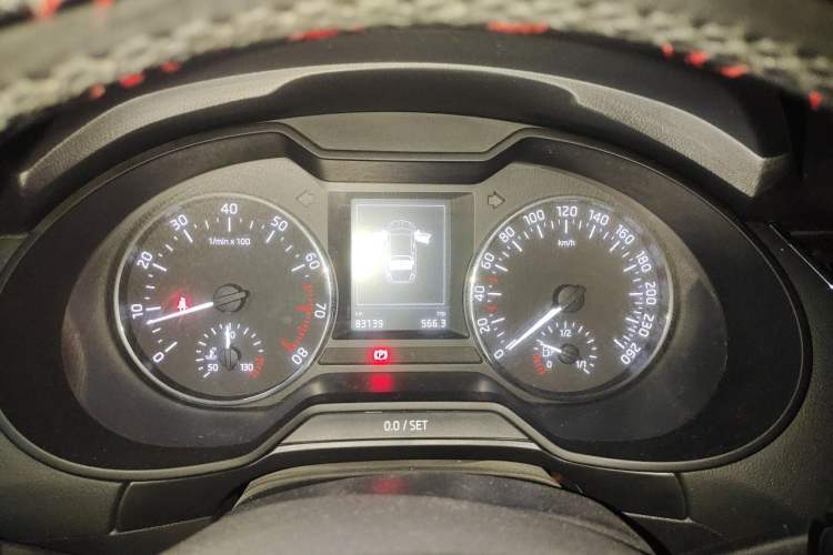 Used Skoda Octavia 2017 1.6L Manual Smart Drive Edition Instrument Cluster