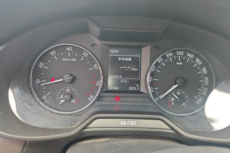 Used Skoda Octavia 2017 1.6L Manual Smart Drive Edition Instrument Cluster