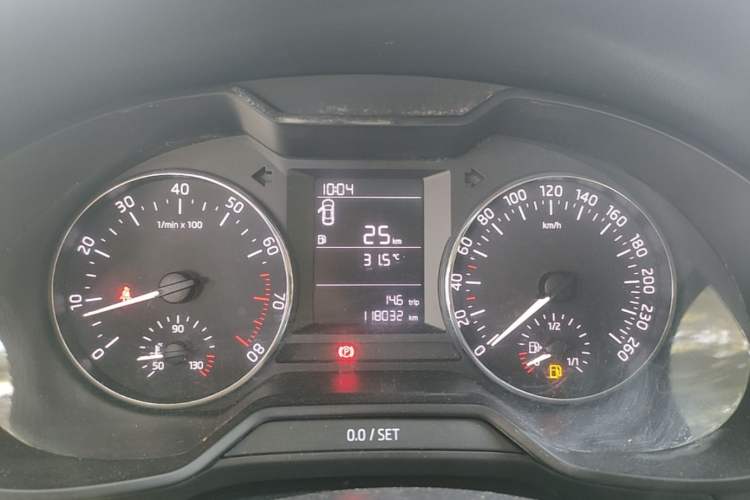 Used Skoda Octavia 2017 Classic Model 1.6L Manual Comfort Edition Instrument Cluster