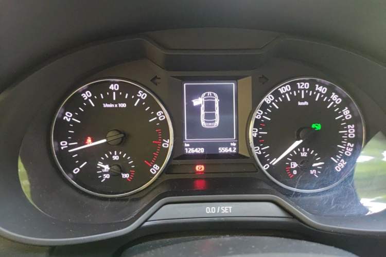 Used Skoda Octavia 2017 1.6L Automatic Smart Drive Edition Instrument Cluster
