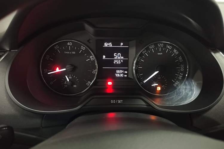 Used Skoda Octavia 2017 1.6L Automatic Chuanxing Edition Instrument Cluster