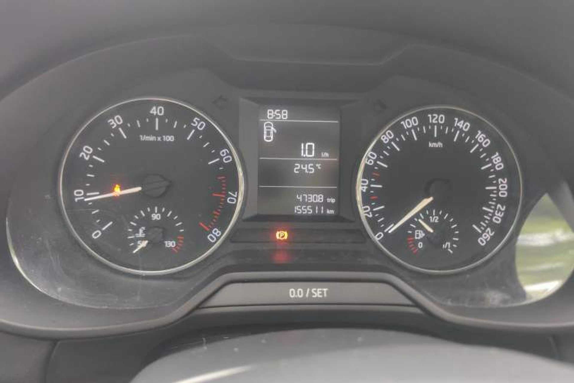 Used Skoda Octavia 2017 1.6L Manual Front-Wheel-Drive Version Instrument Cluster