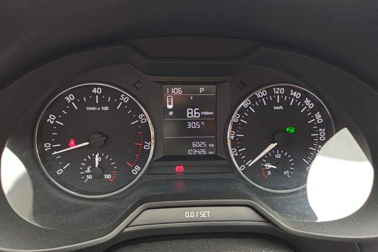 Used Skoda Octavia 2017 1.6L Automatic Chuanxing Edition Instrument Cluster