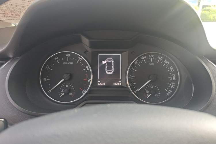 Used Skoda Octavia 2017 TSI280 DSG Smart Drive Edition Instrument Cluster