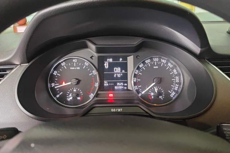 Used Skoda Octavia 2017 1.6L Automatic Chuanxing Edition Instrument Cluster