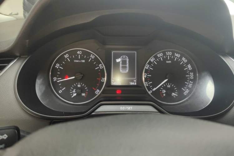 Used Skoda Octavia 2017 1.6L Manual Smart Drive Edition Instrument Cluster