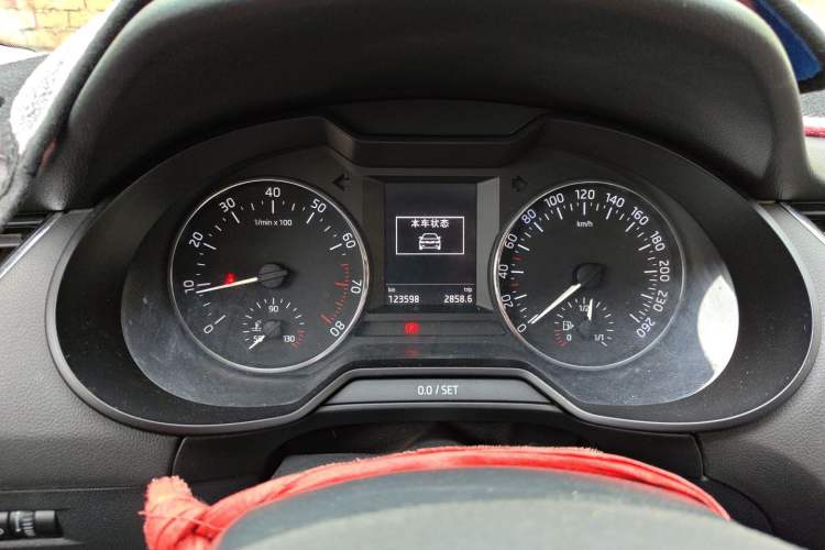 Used Skoda Octavia 2017 1.6L Manual Smart Drive Edition Instrument Cluster