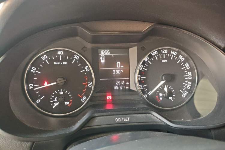 Used Skoda Octavia 2017 Classic Model 1.6L Manual Comfort Edition Instrument Cluster