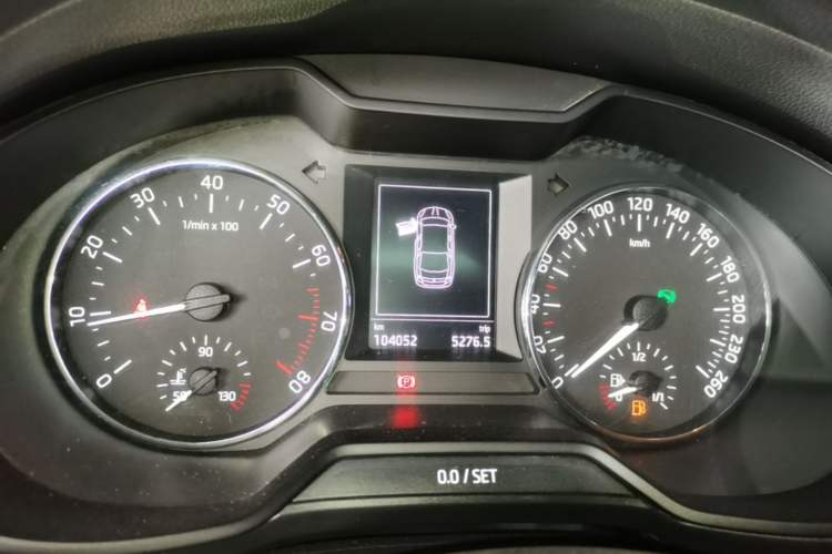 Used Skoda Octavia 2017 1.6L Automatic Smart Drive Edition Instrument Cluster
