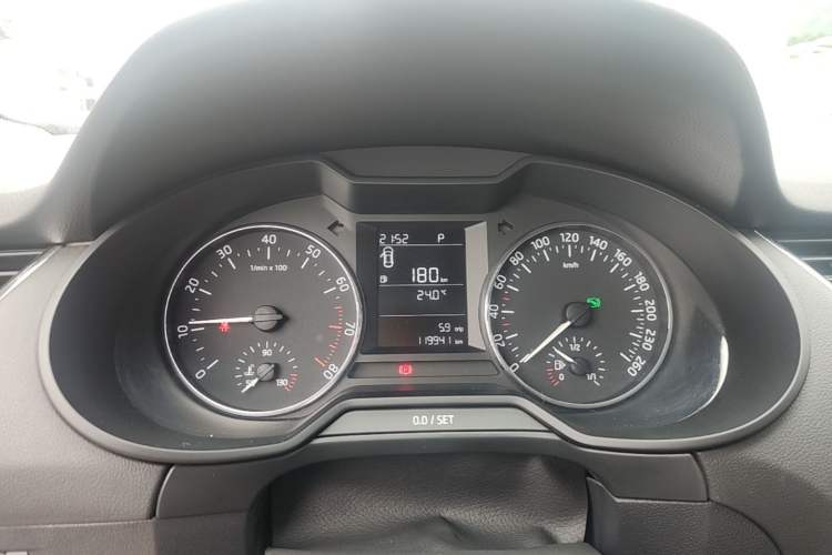 Used Skoda Octavia 2017 1.6L Automatic Chuanxing Edition Instrument Cluster