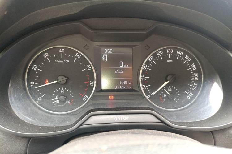 Used Skoda Octavia 2017 Classic Model 1.6L Manual Standard Edition Instrument Cluster