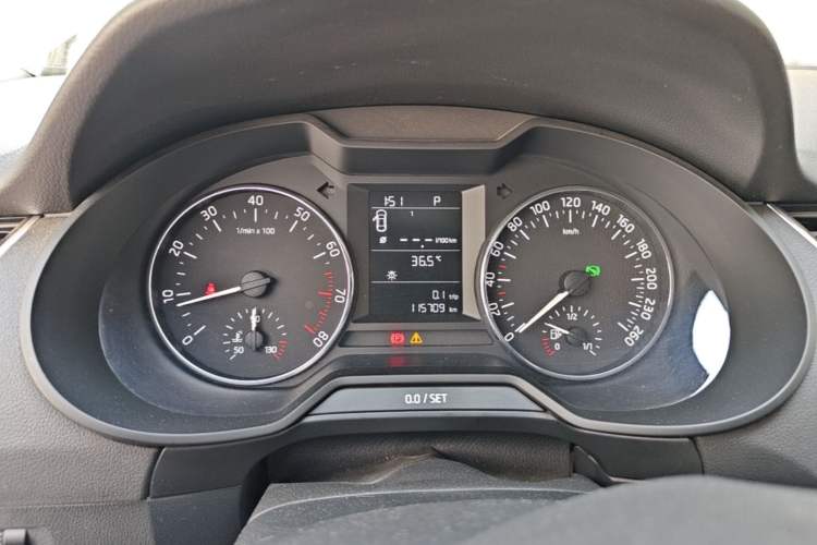 Used Skoda Octavia 2017 1.6L Automatic Chuanxing Edition Instrument Cluster