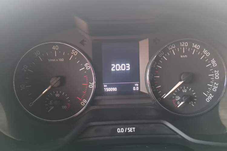 Used Skoda Octavia 2017 1.6L Automatic Smart Drive Edition Instrument Cluster
