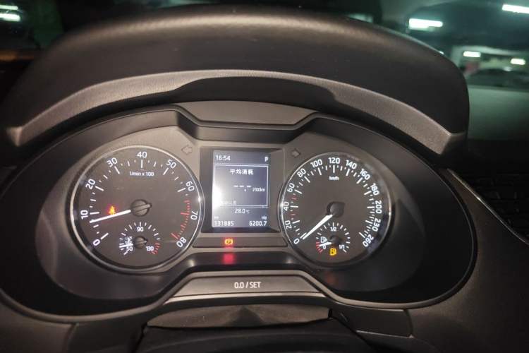 Used Skoda Octavia 2017 Classic Model 1.6L Automatic Comfort Edition Instrument Cluster