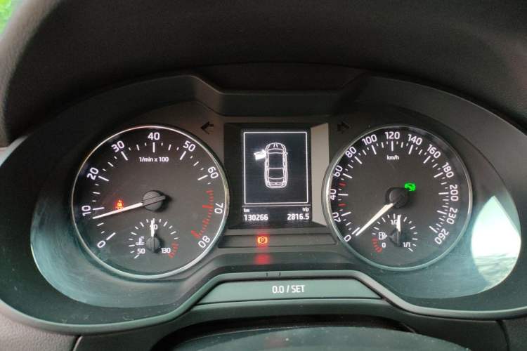 Used Skoda Octavia 2017 1.6L Automatic Smart Drive Edition Instrument Cluster