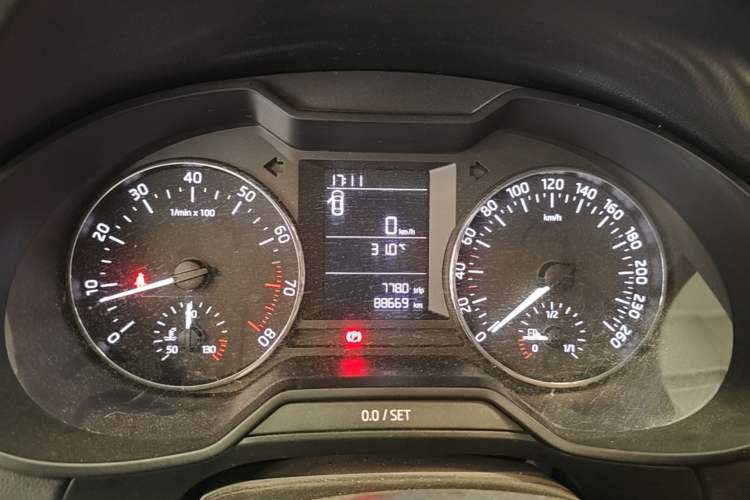 Used Skoda Octavia 2017 1.6L Manual Trend Edition Instrument Cluster