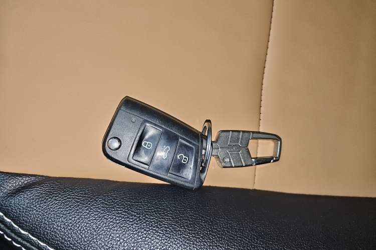 Used Skoda Octavia 2017 Classic Model 1.6L Automatic Standard Edition Interior 1