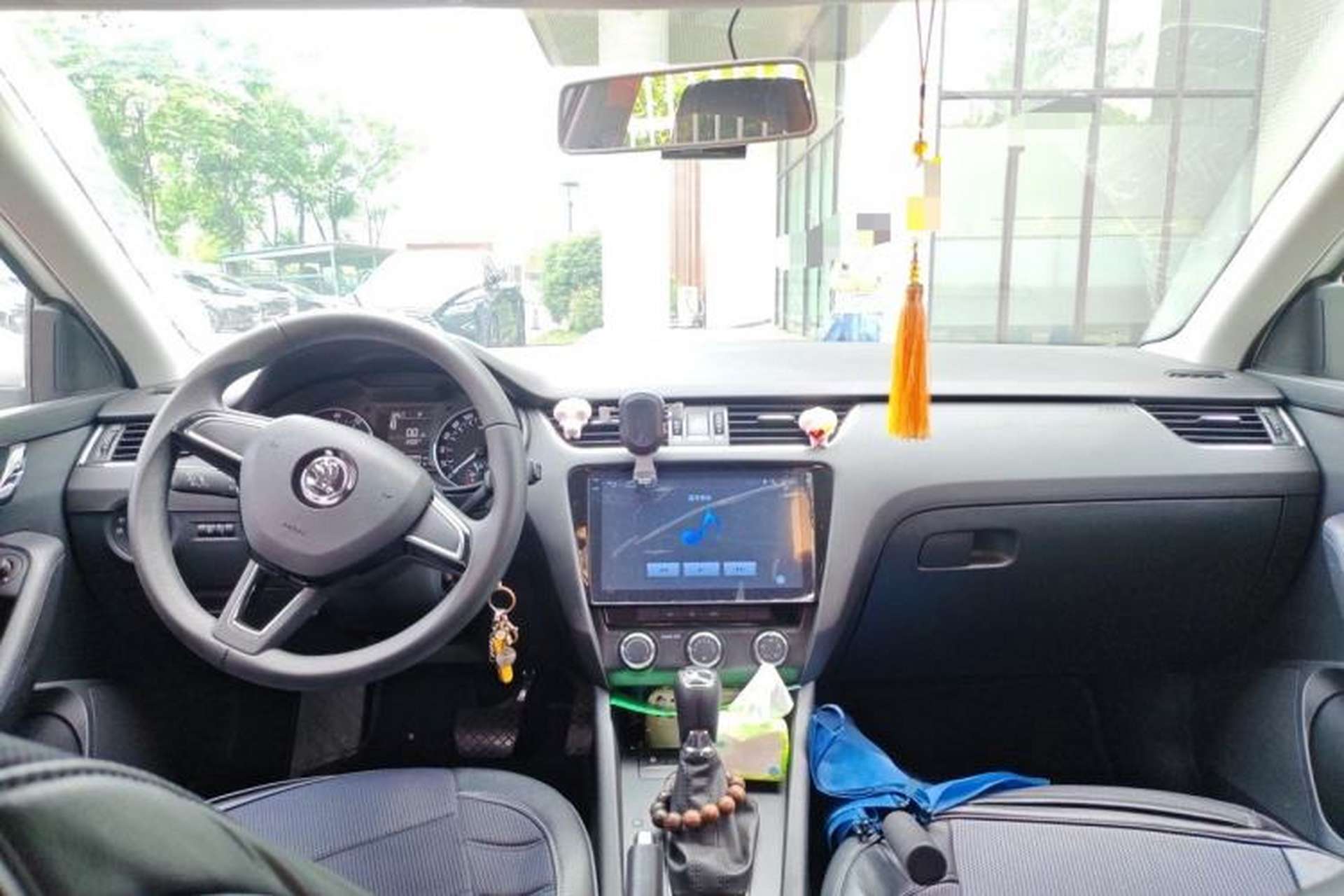 Used Skoda Octavia 2017 Classic Model 1.6L Automatic Comfort Edition Interior 2