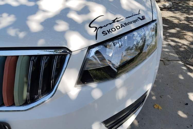 Used Skoda Octavia 2017 1.6L Manual Trend Edition Left Front Headlight