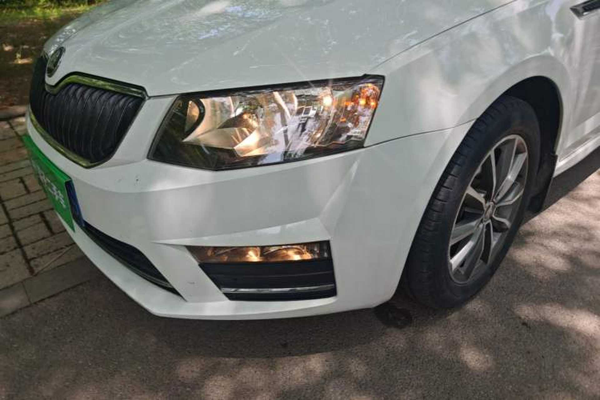 Used Skoda Octavia 2017 1.6L Manual Trend Edition Left Front Headlight