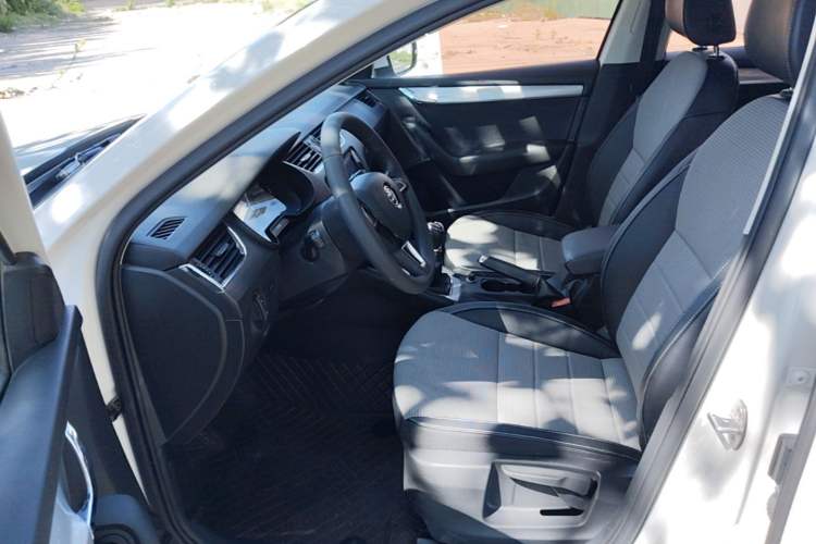 Used Skoda Octavia 2017 1.6L Manual Trend Edition Left Front Seat