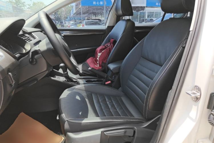 Used Skoda Octavia 2017 1.6L Automatic Smart Drive Edition Left Front Seat