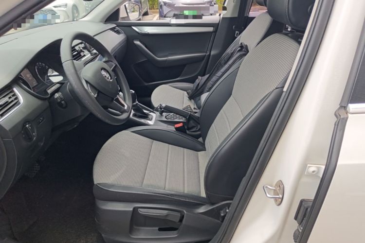 Used Skoda Octavia 2017 1.6L Automatic Chuanxing Edition Left Front Seat