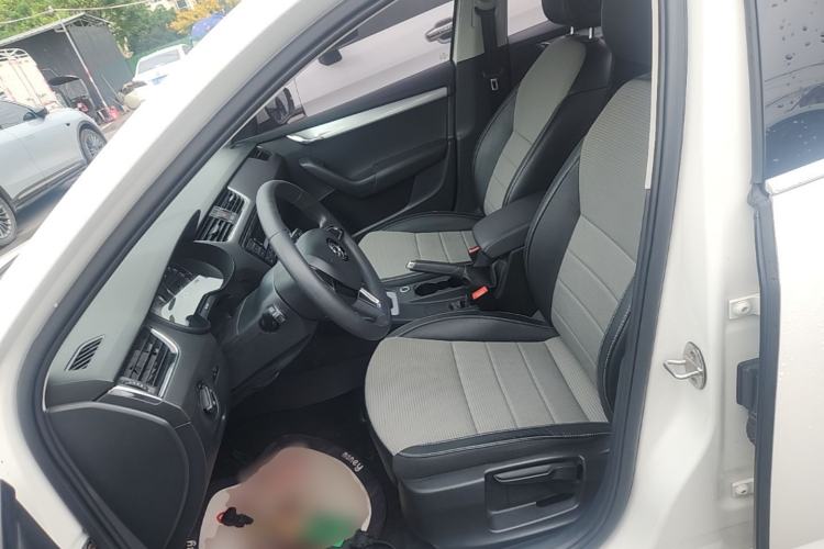 Used Skoda Octavia 2017 1.6L Automatic Chuanxing Edition Left Front Seat