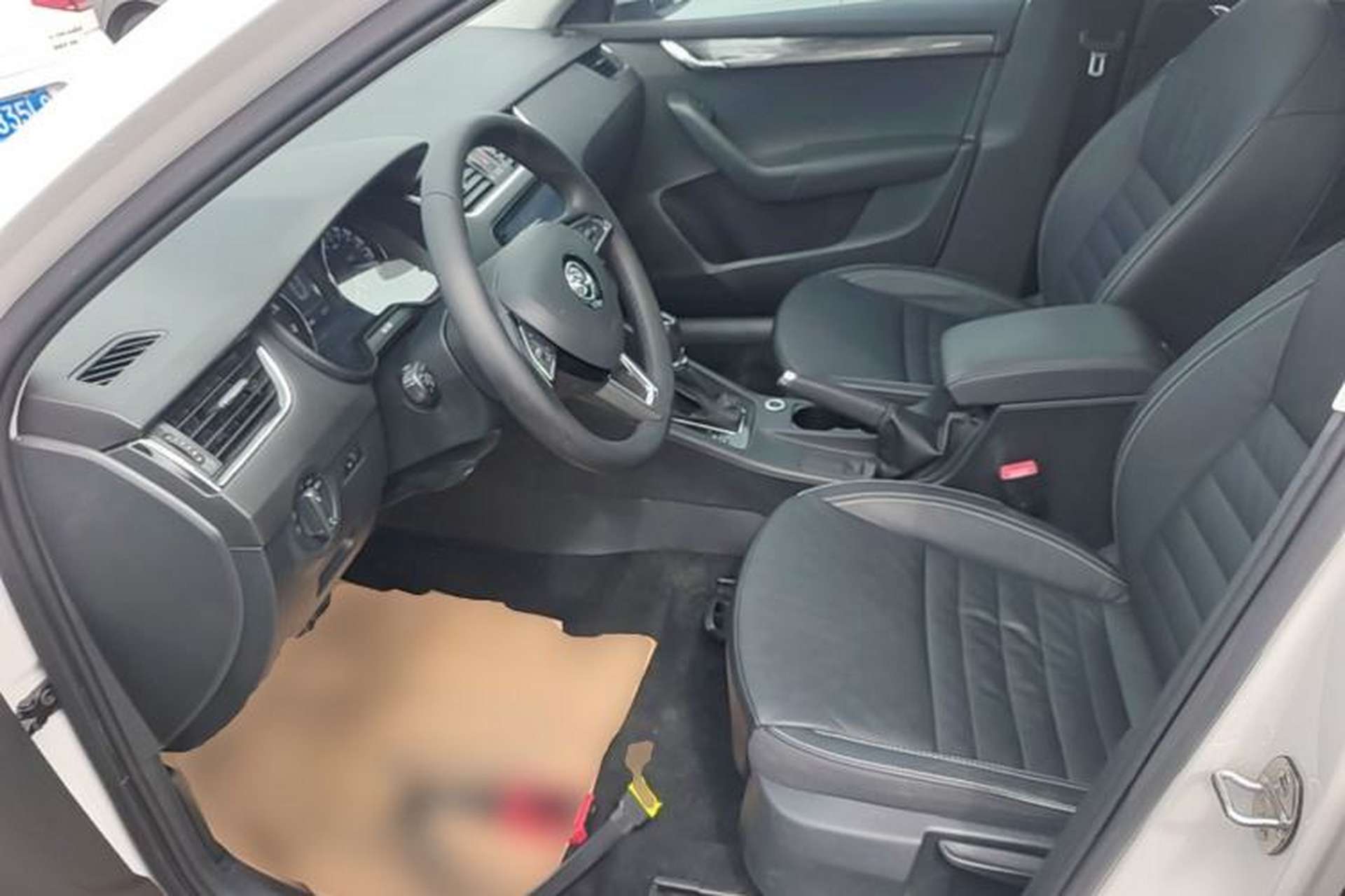 Used Skoda Octavia 2017 TSI280 DSG Smart Drive Edition Left Front Seat